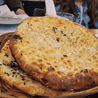 Cheese'n Garlic Naan